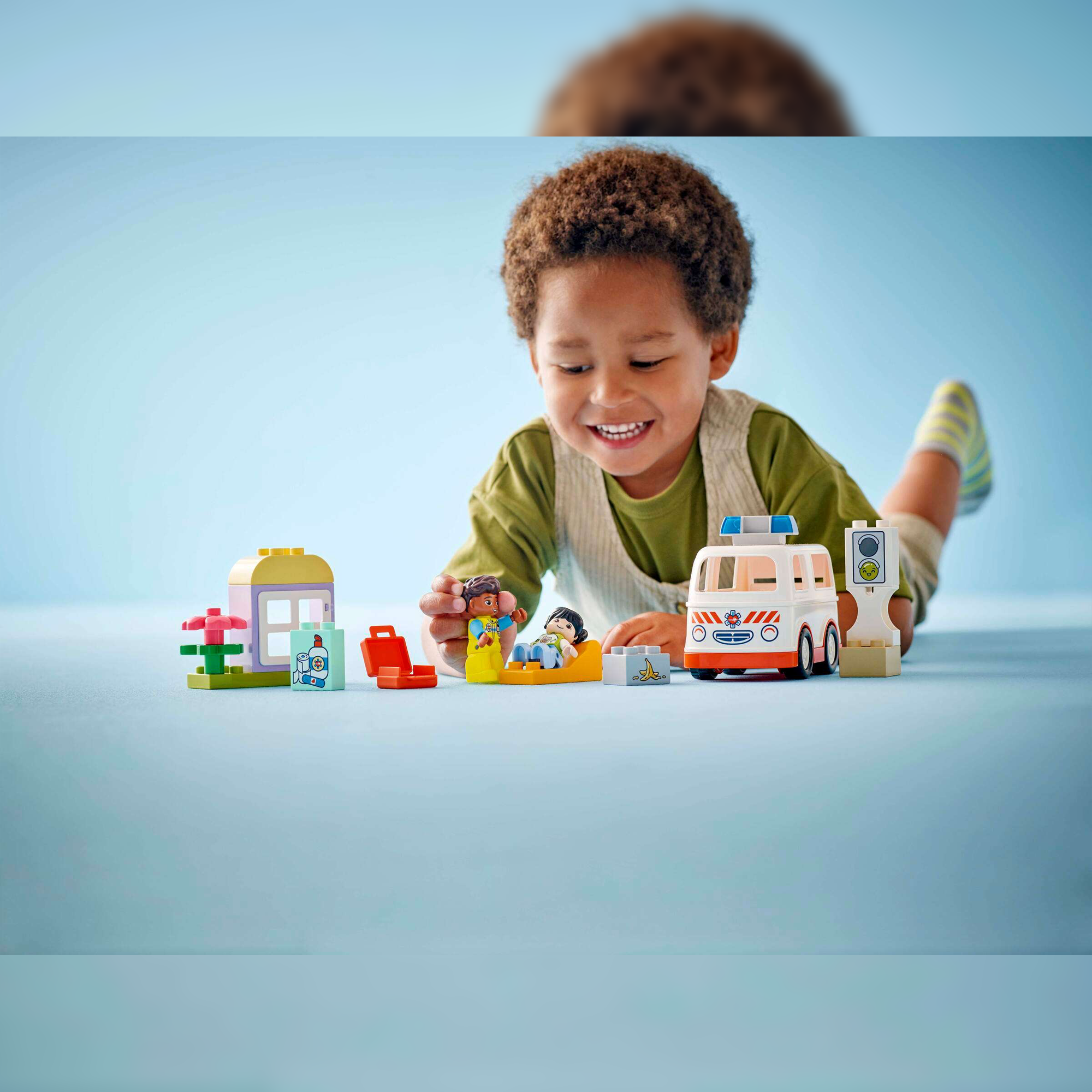 LEGO DUPLO: Ambulance & Driver