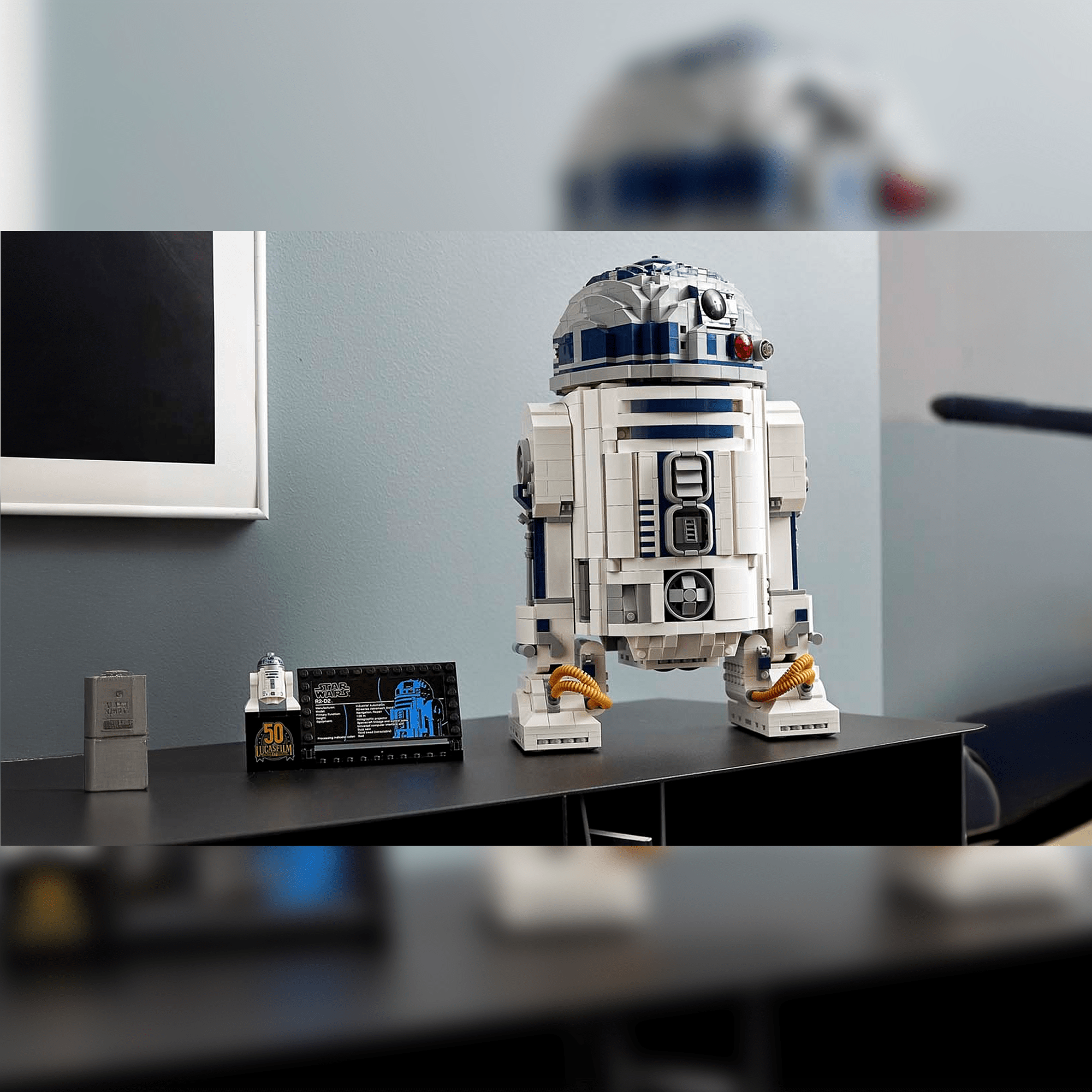 LEGO: Star Wars - R2-D2 Droid Figure (75308) - KOODOO